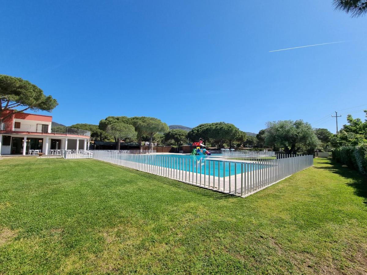 Camping Lacona Pineta Capoliveri  Esterno foto