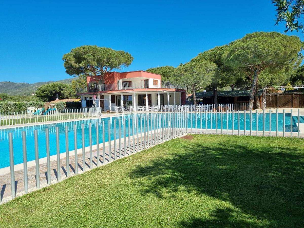 Camping Lacona Pineta Capoliveri  Esterno foto