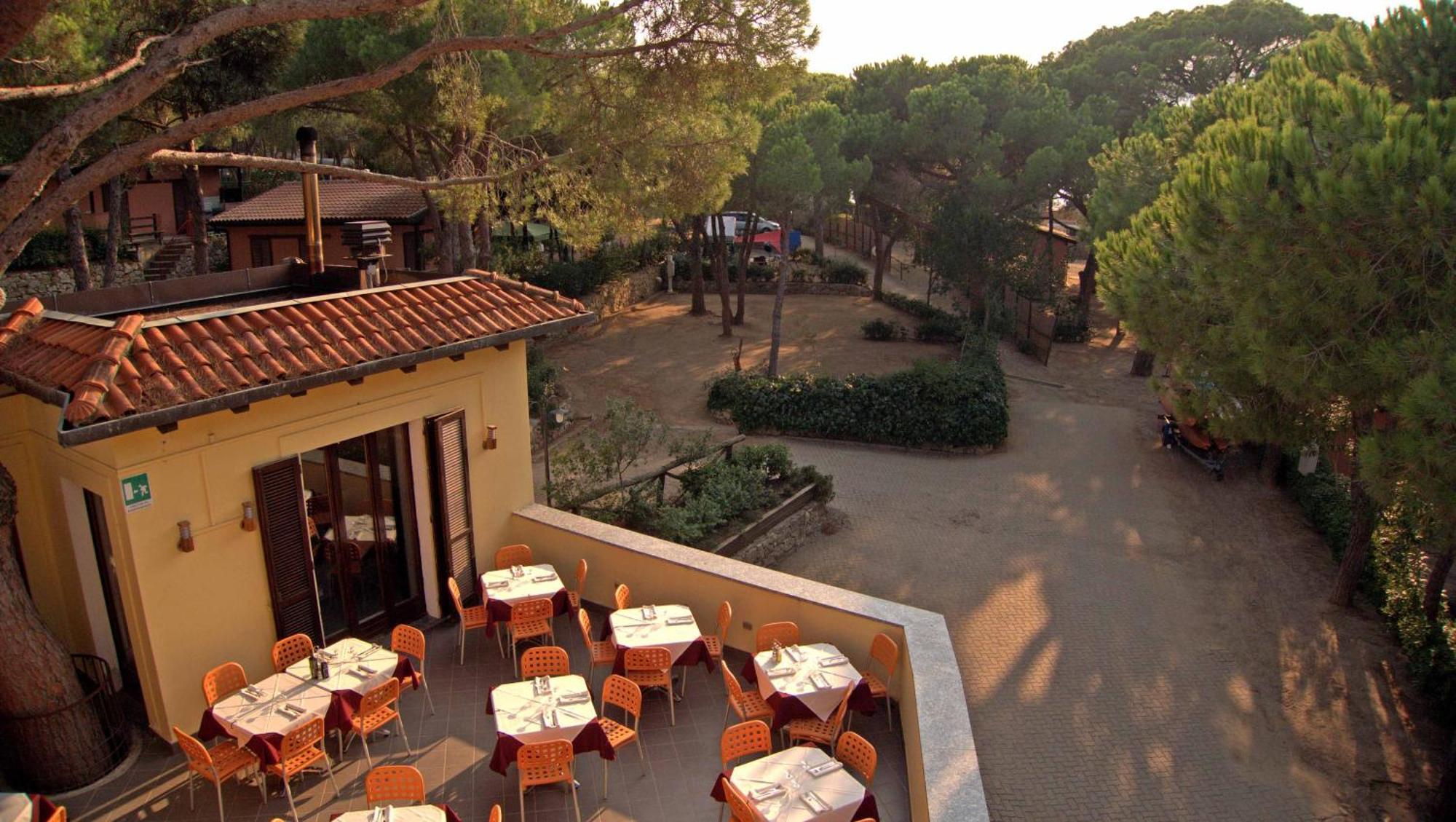 Camping Lacona Pineta Capoliveri  Esterno foto