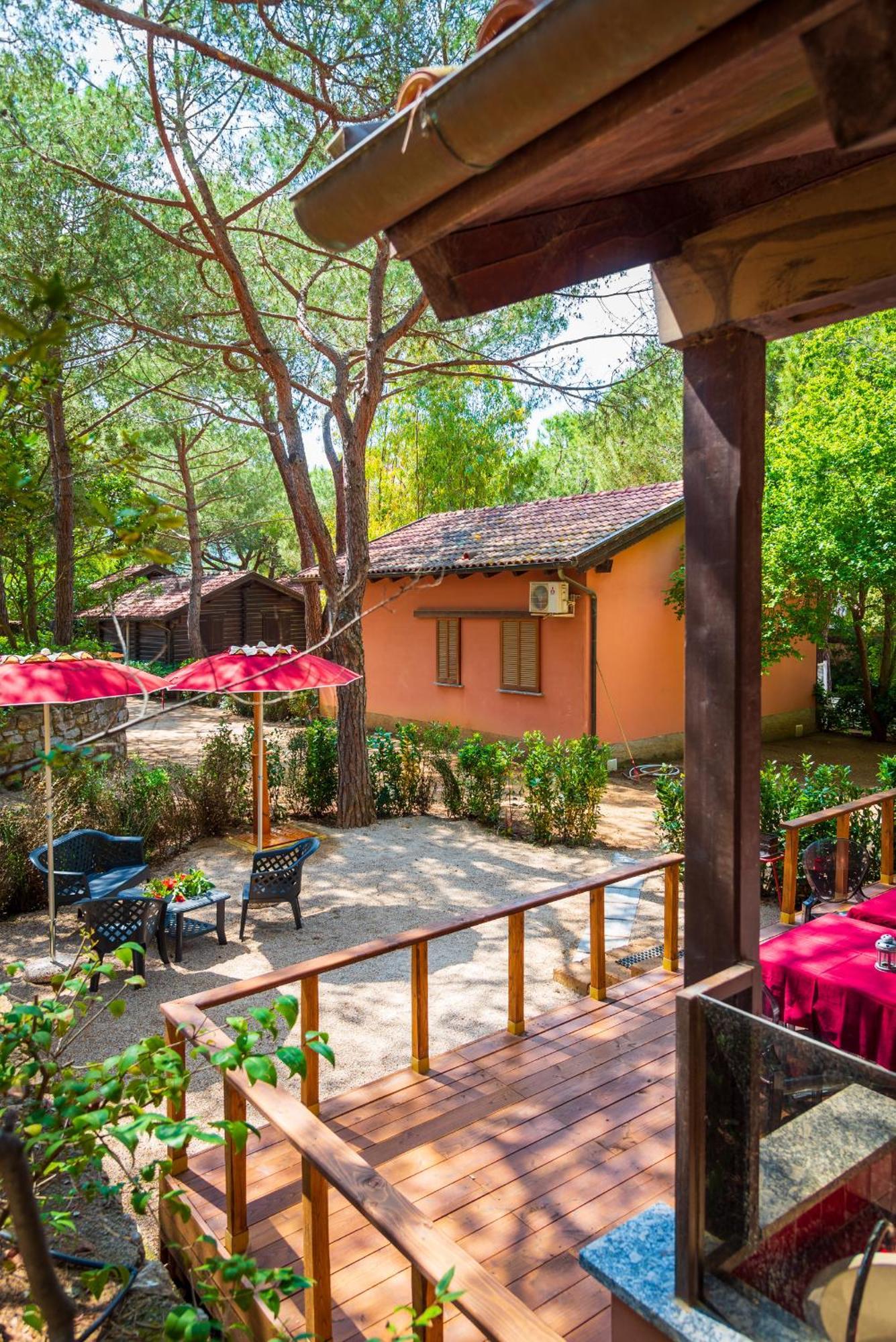 Camping Lacona Pineta Capoliveri  Esterno foto